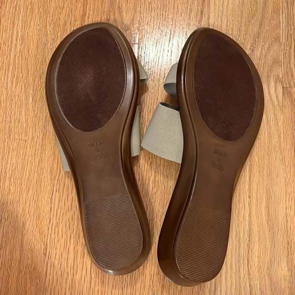 Italian Shoemakers Stretch Camel Sandals - Picture 6 of 7
